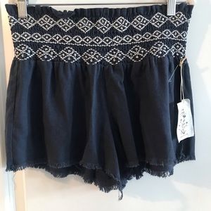 NWT Indigo Rein Smock Shorts Size M